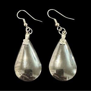 Silver Tone Teardrop Dangle Earrings With Hematite Stone